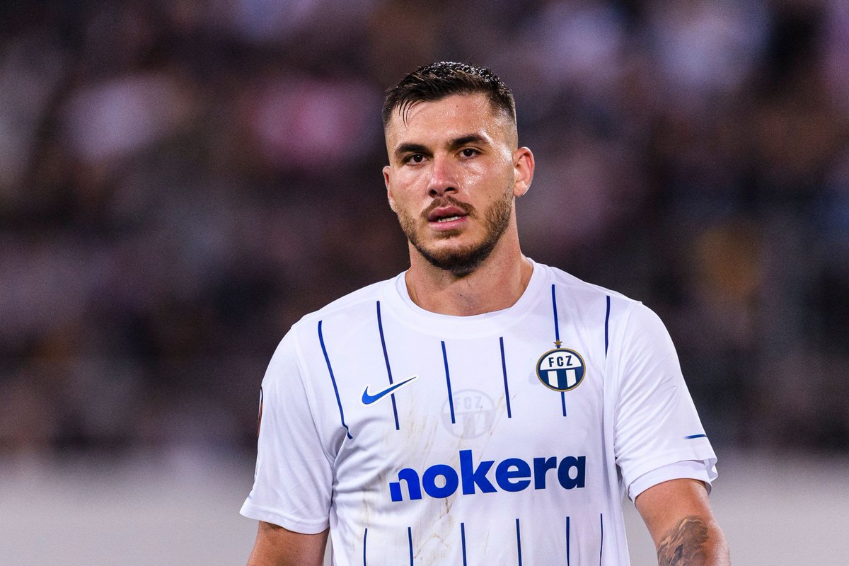 📝🇽🇰 Hibs are looking at the prospect of signing left sided centre back and Kosovo international Mirlind Kryeziu. 

The ex FC Zurich defender is available on a free transfer. 

Another player from the Swiss league! 🇨🇭