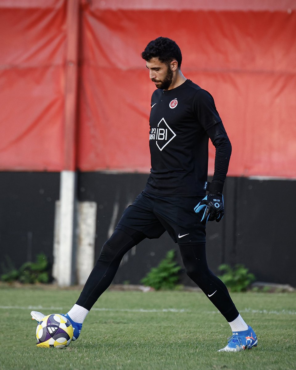 מְחָכִּים לֶהִשְׁתָגֶעַ
זֶה הַזְמָן, זֶה הַזְמָן 👹

רגע לפני שהמקל בתוף פוגע, הצטרפו ליותר מ-12,500 מנויים &gt;&gt; bit.ly/Htaseasonticke…