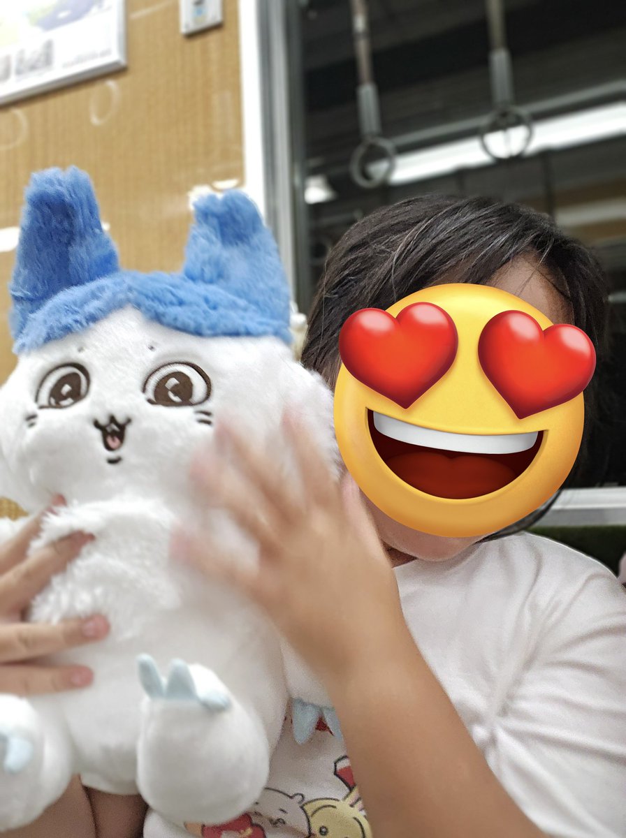 にーにがとってくれた！
名前はまのは。笑
あの子とハチワレが合体してた！