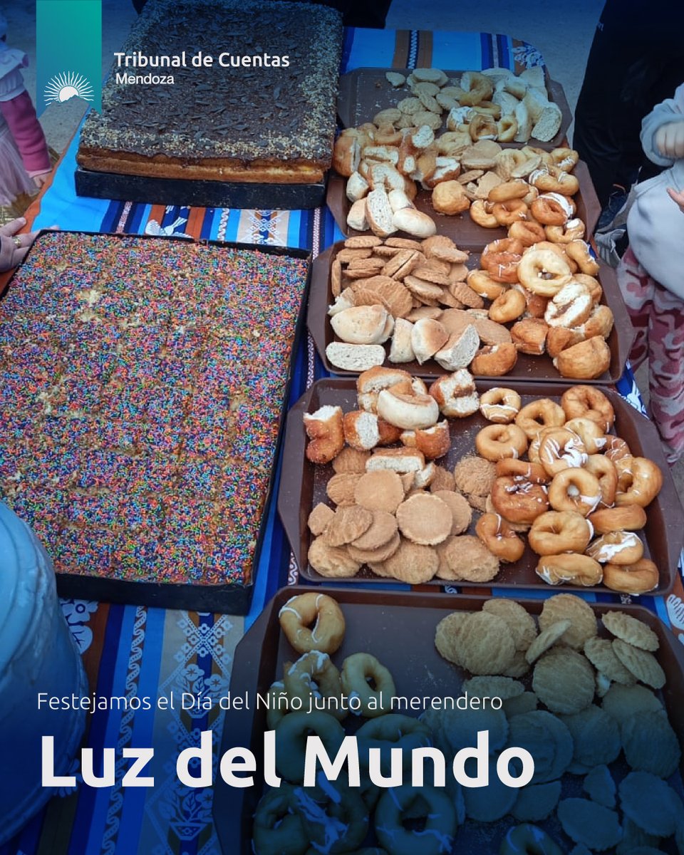 En el marco del Día del Niño, llevamos alegría al merendero “Luz del Mundo” con la entrega de  golosinas, ropa y alimentos.
Gracias a todos los que son parte del <a href="/HTC_Mendoza/">Tribunal de Cuentas Mendoza</a>  que hicieron posible este festejo.
#DíaDelNiño #Solidaridad #HTC