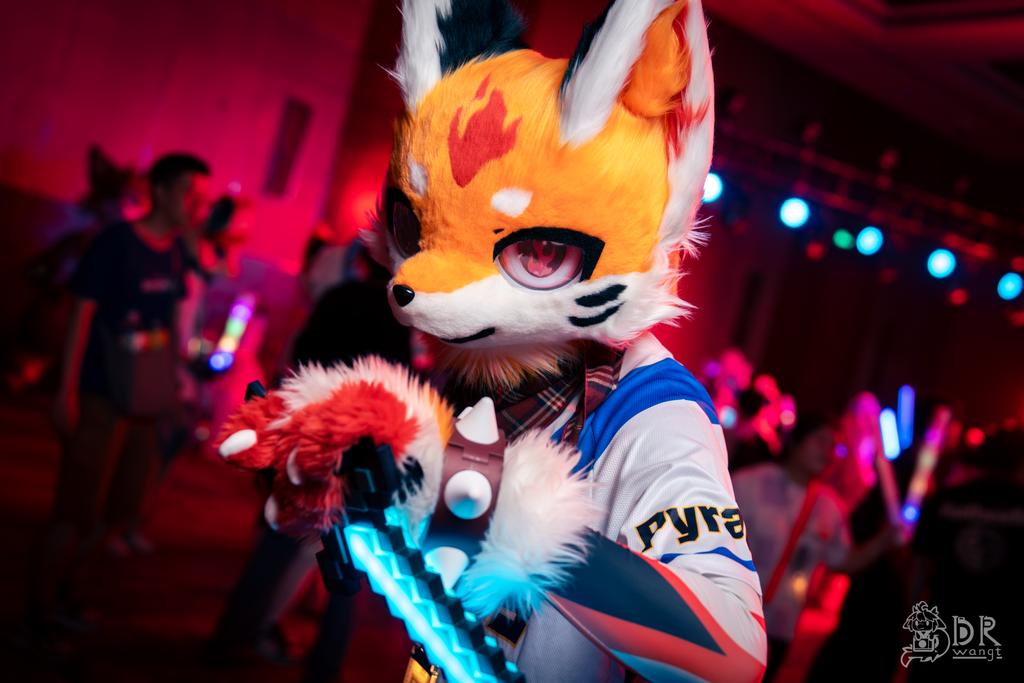 Ready to lose? 😎

#FursuitFriday