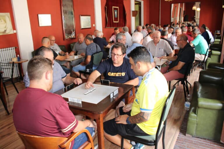 Dominó y tiro olímpico, este fin de semana dentro de la Feria Grande elcortodigital.es/deportes/domin… vía <a href="/ElCortoDigital/">El Corto de Loja</a>