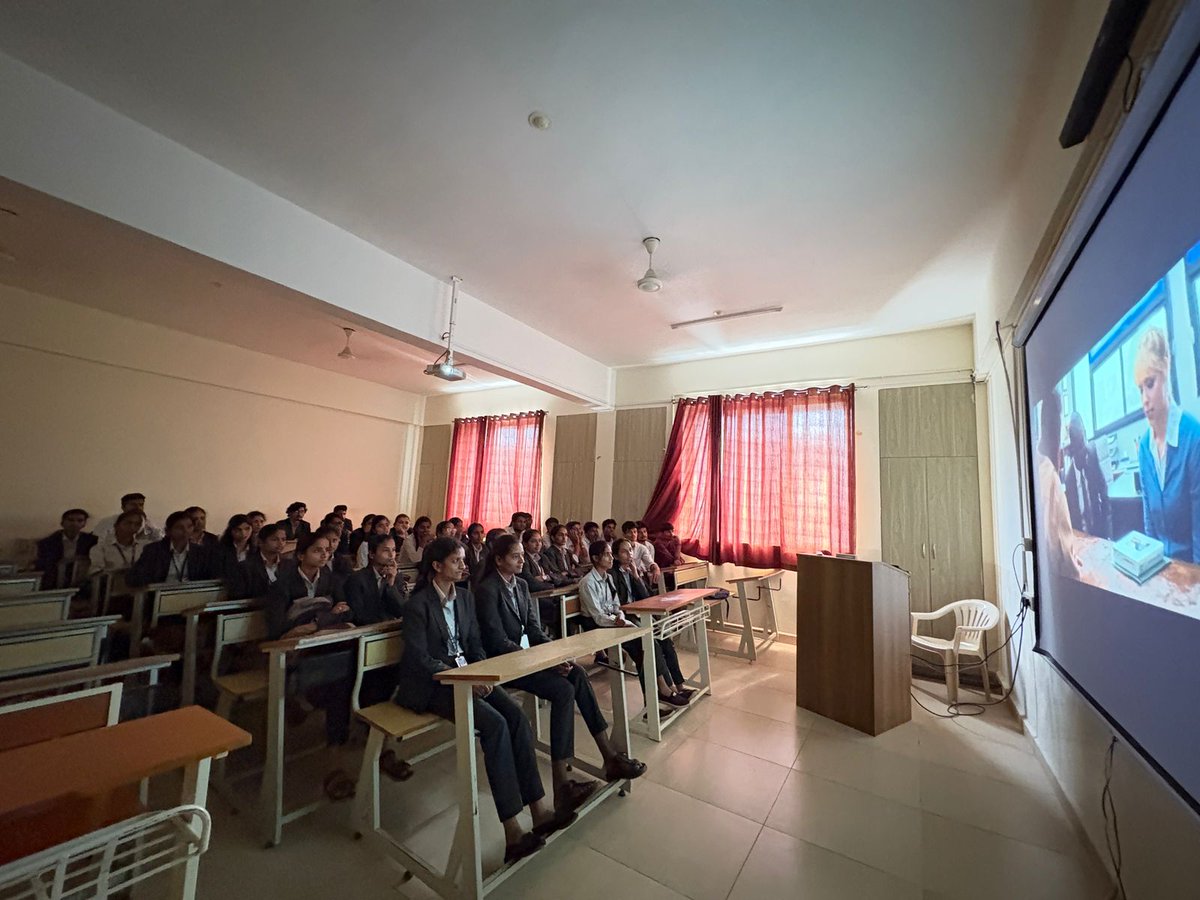 jtbcagadag's tweet image. #klejtbcagadag
#Movie 
#"Intersteller"
#Shown for 
#BCA V Sem Students