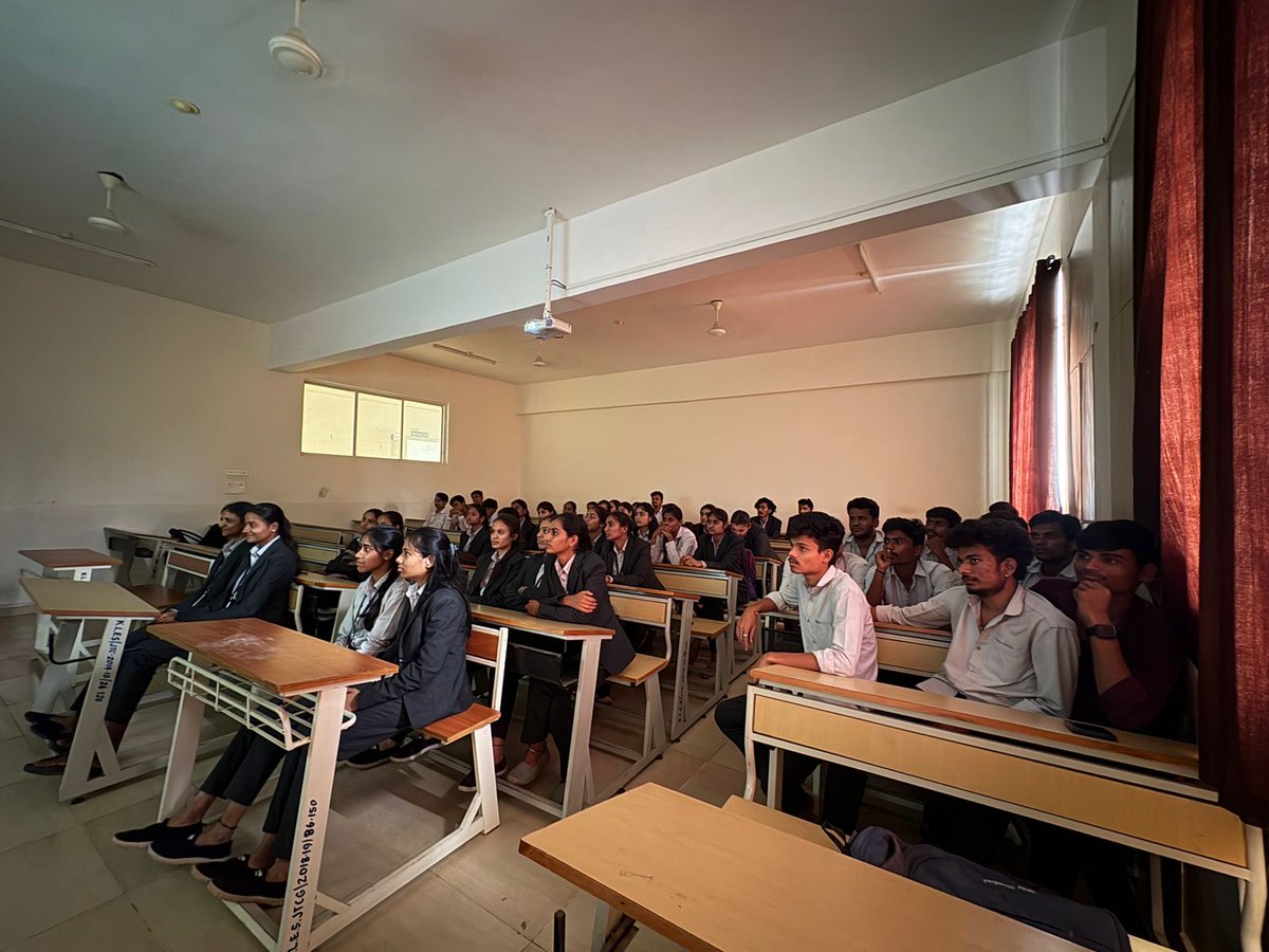 jtbcagadag's tweet image. #klejtbcagadag
#Movie 
#"Intersteller"
#Shown for 
#BCA V Sem Students