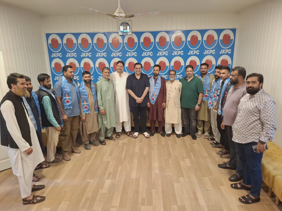 J&K People’s Conference (@jkpcofficial) on Twitter photo Prominent socio political worker Shakeel Ah Dar from Eidgah along wth his associates joined JKPC.
He was warmly welcomed by JKPC President <a href="/sajadlone/">Sajad Lone</a> , State Sec Org <a href="/imrankehwah/">Sheikh Imran</a> , Distt President Sgr <a href="/MatooIrfan/">Irfan Mattoo</a> and others. Prominent socio political worker Shakeel Ah Dar from Eidgah along wth his associates joined JKPC.
He was warmly welcomed by JKPC President <a href="/sajadlone/">Sajad Lone</a> , State Sec Org <a href="/imrankehwah/">Sheikh Imran</a> , Distt President Sgr <a href="/MatooIrfan/">Irfan Mattoo</a> and others.