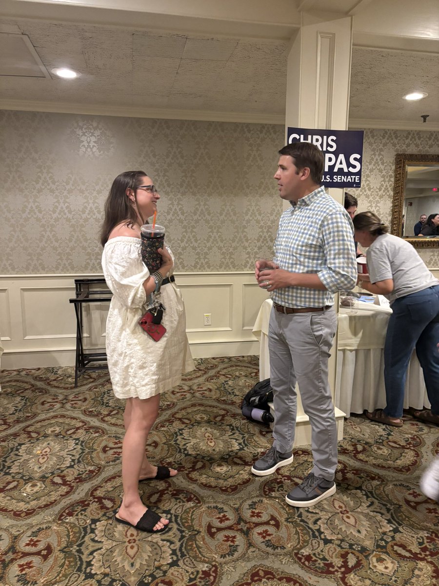 jspillers8's tweet photo. While I had fun talking w/@ChrisPappasNH and @SenRubenGallego I think I most enjoyed speaking w/Chris’s MIL—Roll Tide Roll! #NHPolitics #ManchesterNH #SayYesToJess #MHT #RTR #GoTide #longlivenicksaban https://t.co/8QBnl77KYO