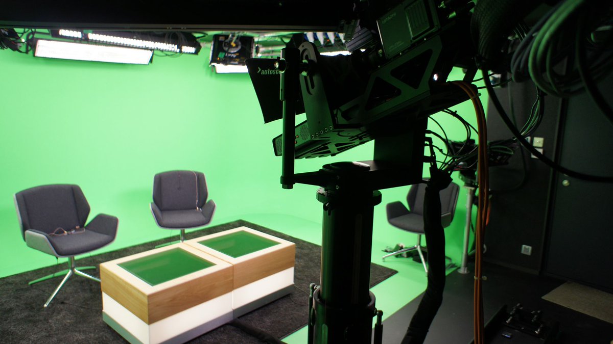 cjp_ltd's tweet image. #CJPBroadcast delivers #greenscreen and #LEDscreen volume solutions for virtual production. Whether you need flexible post workflows or immersive real-time environments, both options offer creative control, accurate lighting and seamless integration. bit.ly/3Gdwght