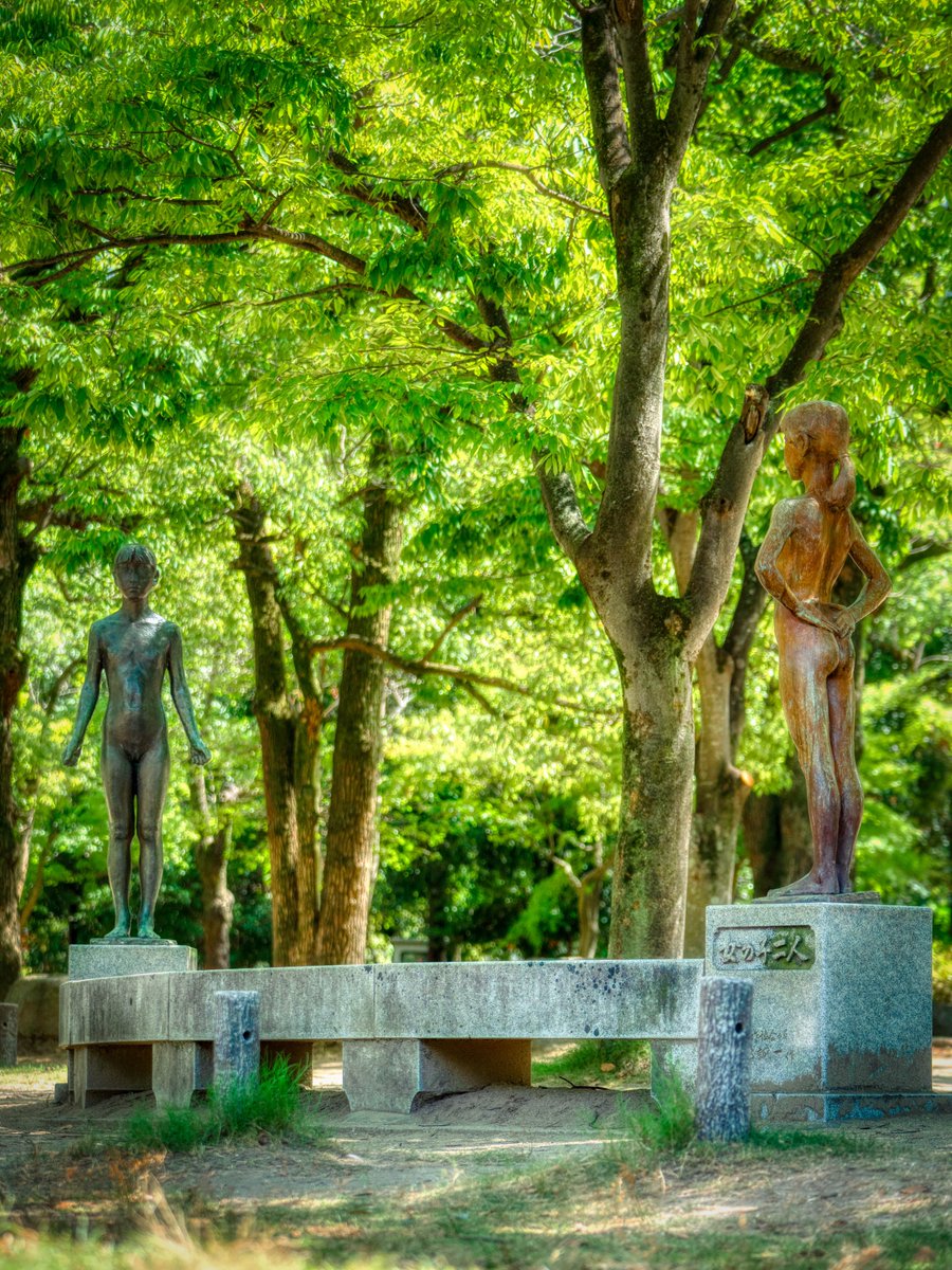 sovamong's tweet photo. 高松市中央公園　女の子二人 https://t.co/0meftRWwUx