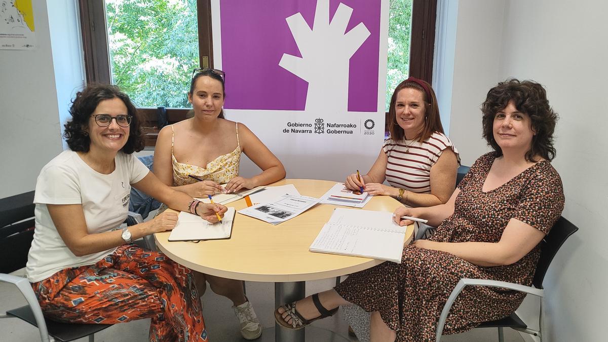 FSG Navarra (@gitanos_org_nav) on Twitter photo El <a href="/igualdad_na/">Igualdad - Berdintasuna</a> renueva el convenio con <a href="/gitanos_org/">F.SecretariadoGitano</a> para dar continuidad al Programa Cali
Este año trabajaremos con 30 mujeres gitanas en situación de vulnerabilidad para promover su inclusión socioeconómica, autoestima y empleabilidad.
#Igualdad #MujeresGitanas #ProgramaCali El <a href="/igualdad_na/">Igualdad - Berdintasuna</a> renueva el convenio con <a href="/gitanos_org/">F.SecretariadoGitano</a> para dar continuidad al Programa Cali
Este año trabajaremos con 30 mujeres gitanas en situación de vulnerabilidad para promover su inclusión socioeconómica, autoestima y empleabilidad.
#Igualdad #MujeresGitanas #ProgramaCali