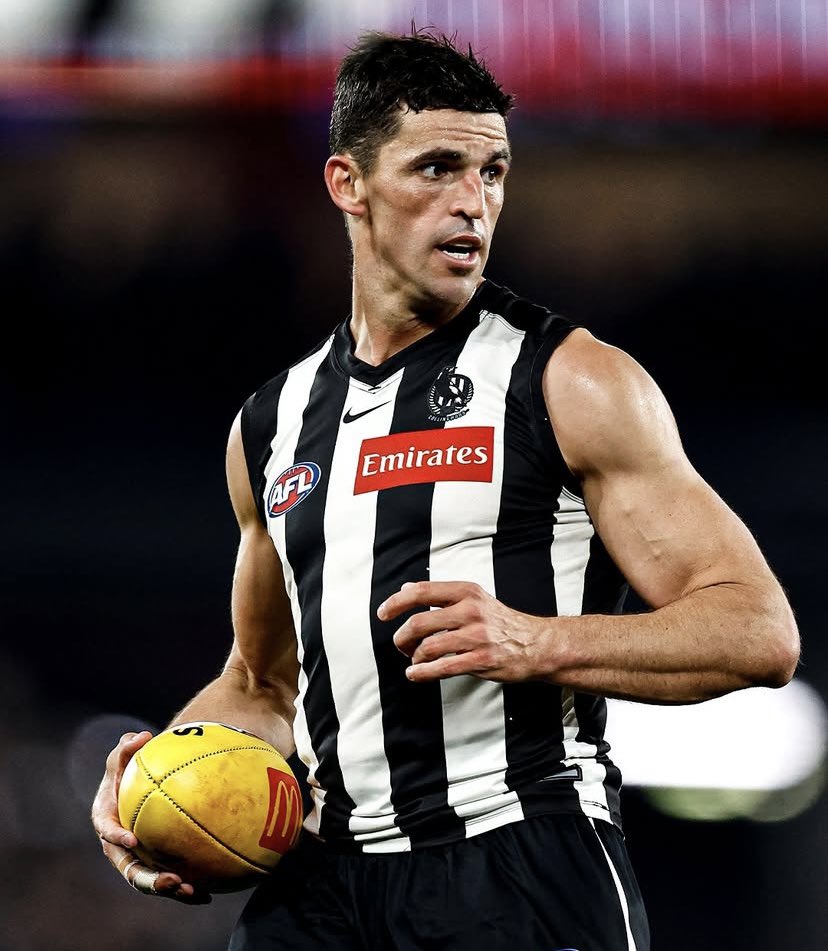 Crazy that people think Pendlebury’s just hanging on for the games record. He’s still running rings around blokes 10 years younger.