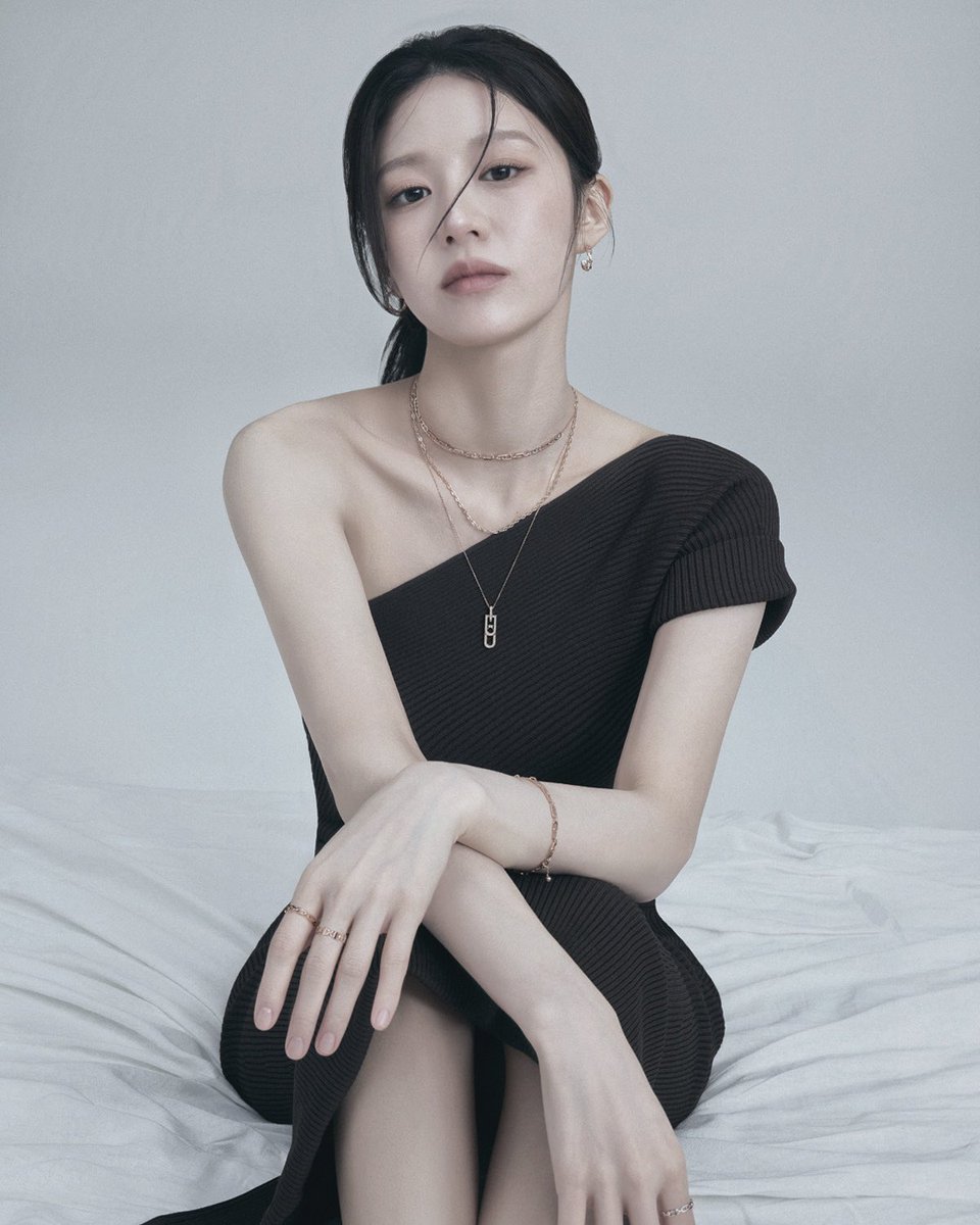 𝑖𝑙𝑠𝑎. tweet media