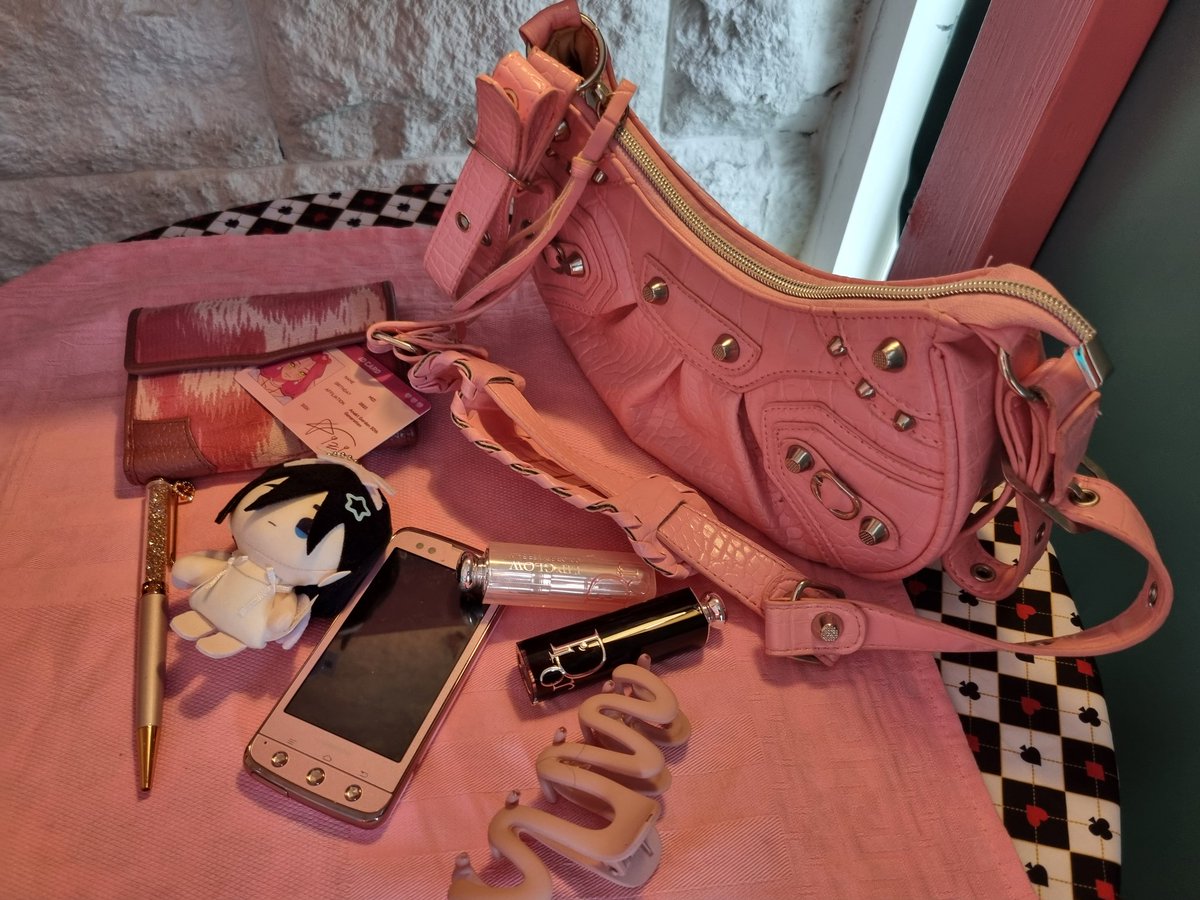 내일 23일(토), 24일(일)
2일 주말 동안 잘 부탁드립니다 💗
그럼 내일 뵙겠습니다.💕