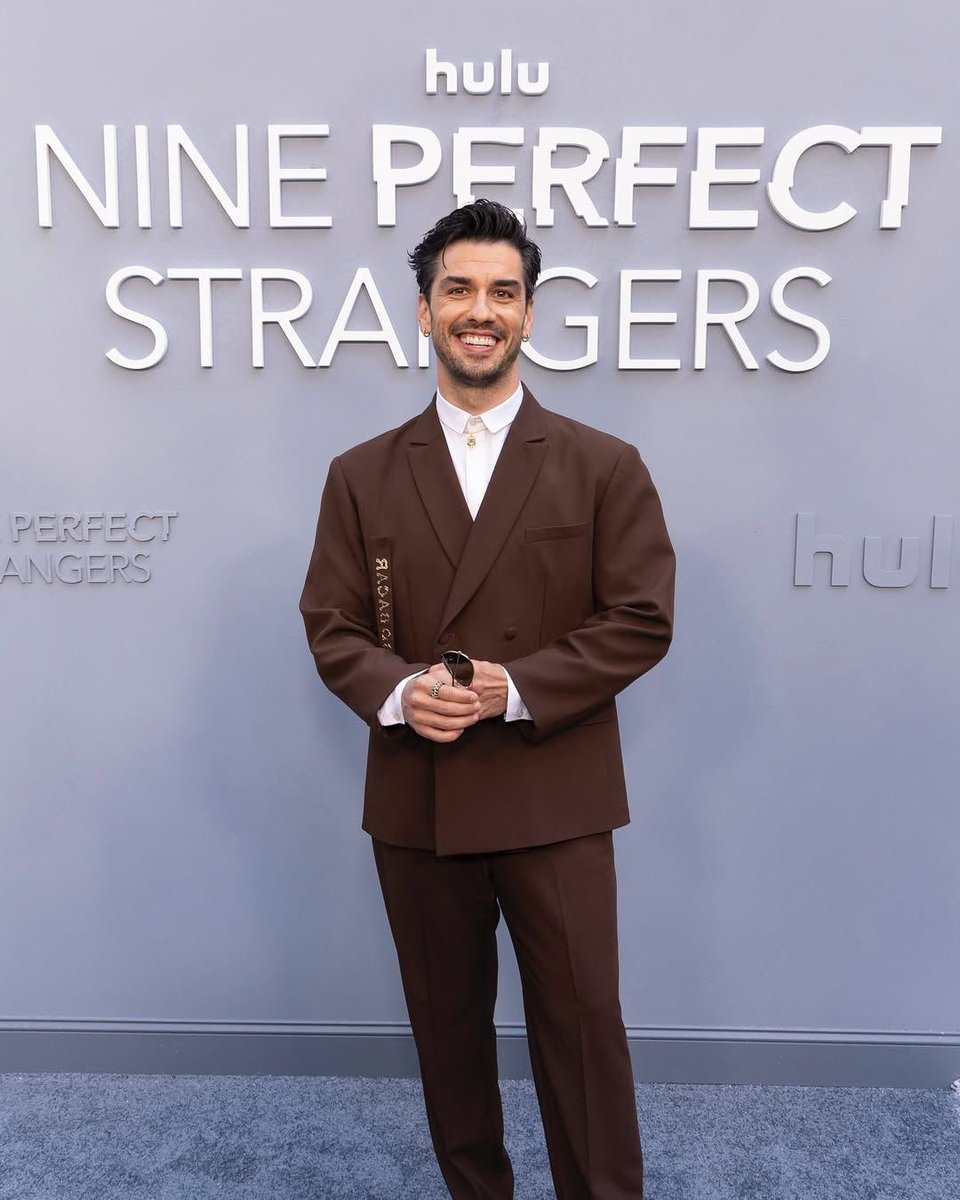 Aras Aydın, Venedik Film Festivali'nin Premio Kinéo Ödülleri'nde En İyi Uluslararası Oyuncu ödülünü kazandı.