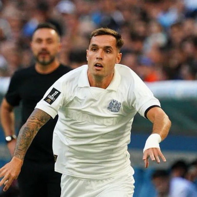 Aqabaeb's tweet image. ❗️Au milieu de la "rixe" Rabiot - Rowe et le malaise de Bakola, d'autres altercations ont eu lieu au sein du vestiaire.

Pancho Abordonado aurait attaqué Pol
Lirola: "T'es toujours shooté toi... tu sers à rien !"

[🥇@lequipe]