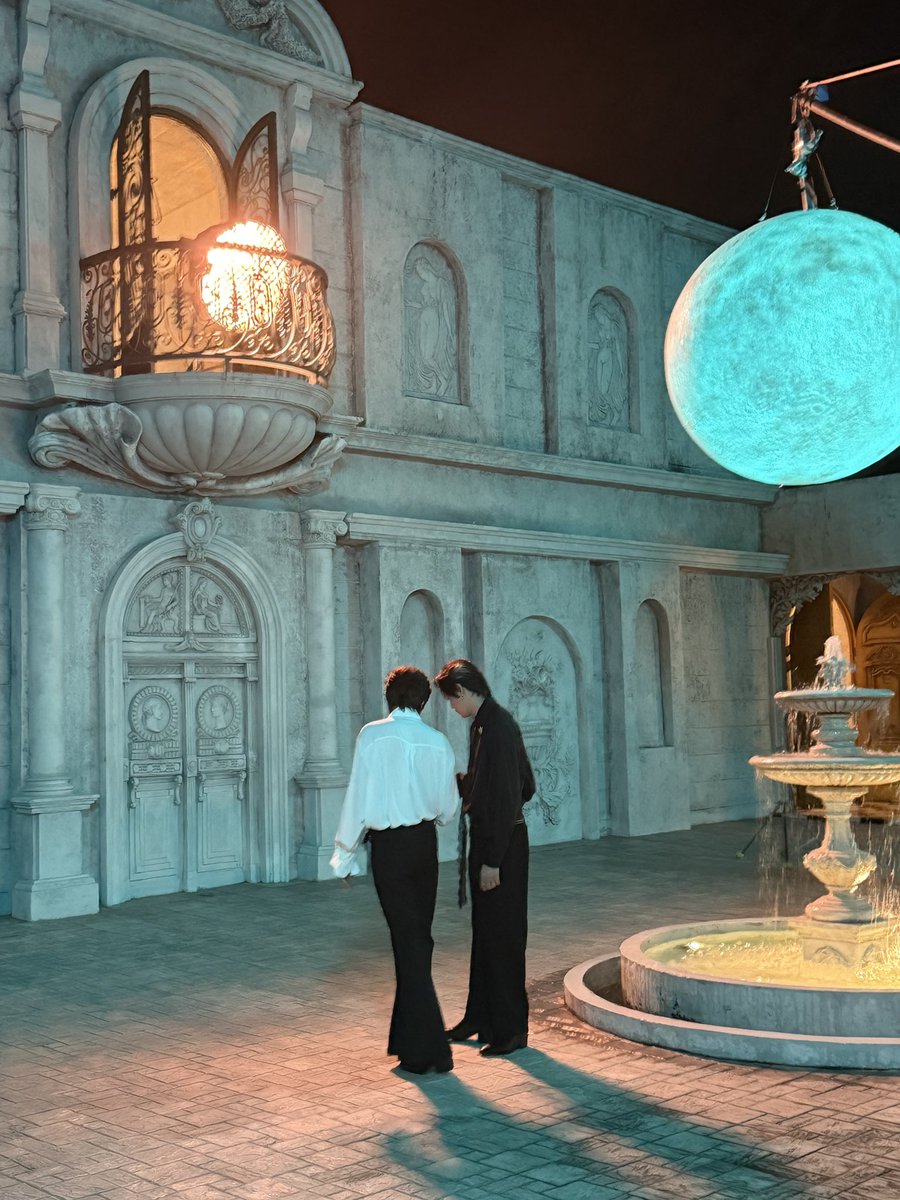 "ลิขิต" ทุกอย่างมันถูกลิขิตไว้แล้วจริงๆ 
#UnderTheMoonlight_MV
#RevampSeries 
#BounPrem