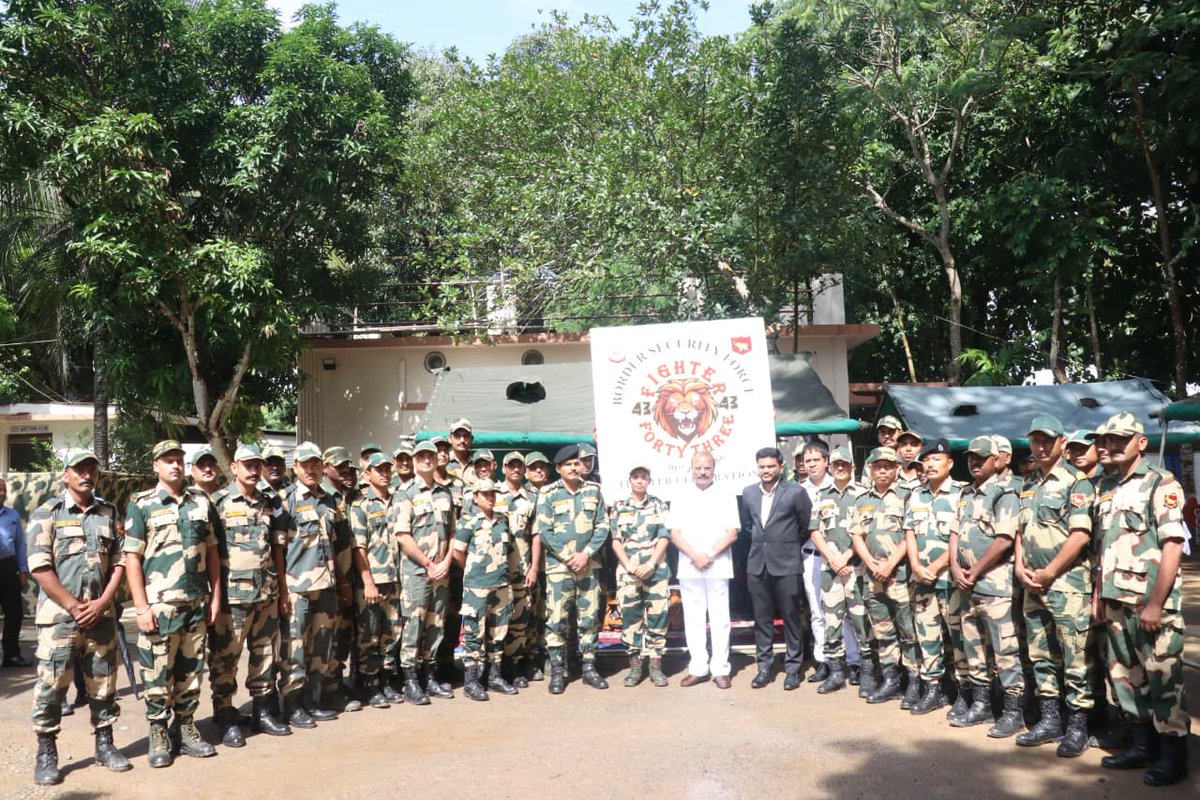 Hon'ble Governor of Tripura Shri Indra Sena Reddy Nallu visited  the  43 Battalion  BSF, BOP, Belonia and interacted with officers and jawans  in South Tripura District. 2/2