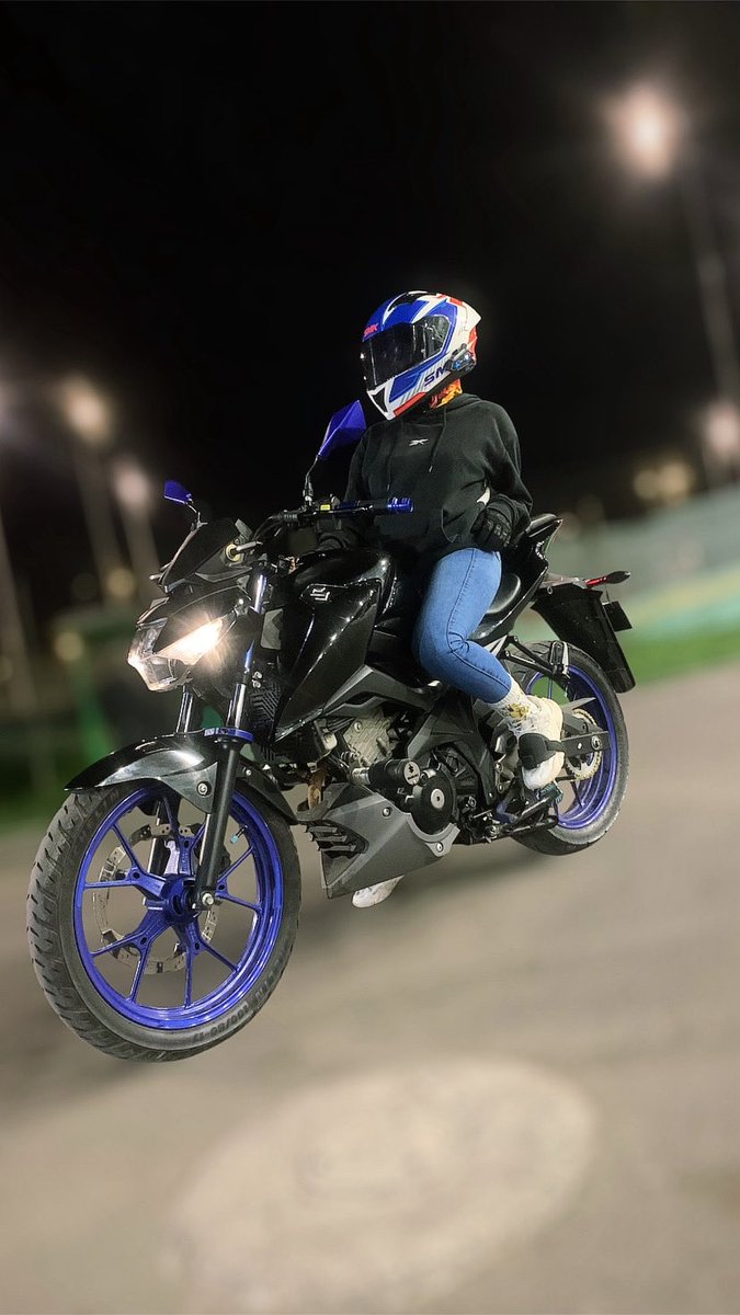 💙🖤