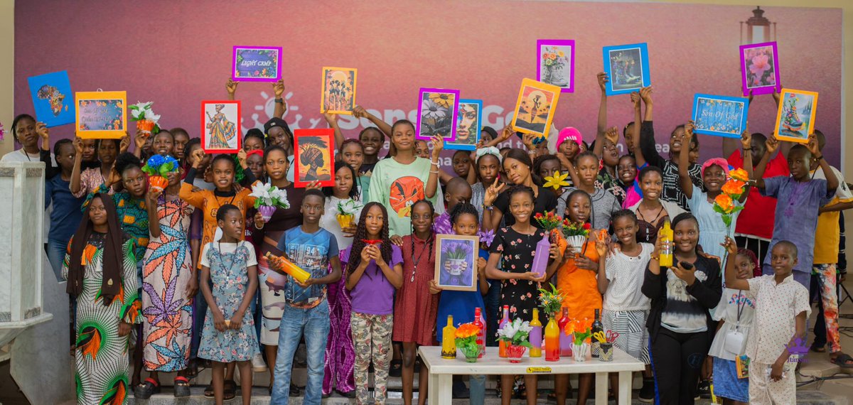 TRASH DIARIES 🦋 (@audreys_crafts) on Twitter photo Hey 😃
Did I tell you I travel across cities teaching people how to turn waste into beautiful craft?
See the results 💯
This is Abeokuta
Want me to train your school, team, or community? Book me today!
📩 DM for details
<a href="/Audreys_Crafts/">TRASH DIARIES 🦋</a> Hey 😃
Did I tell you I travel across cities teaching people how to turn waste into beautiful craft?
See the results 💯
This is Abeokuta
Want me to train your school, team, or community? Book me today!
📩 DM for details
<a href="/Audreys_Crafts/">TRASH DIARIES 🦋</a>