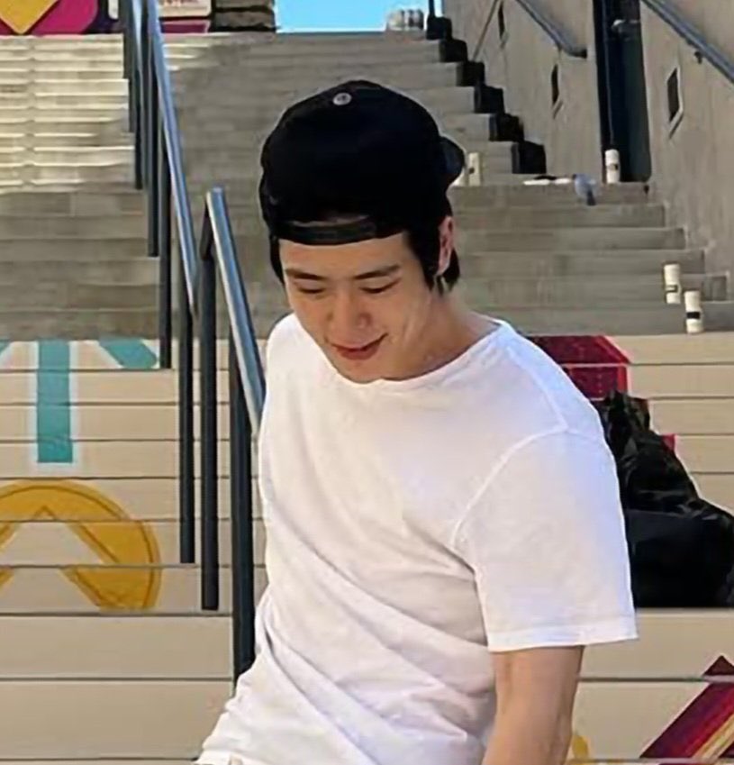 너이 𝓙 tweet media