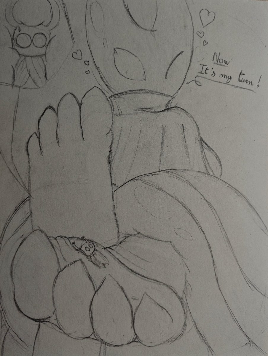 Maybe I dont have Pc, but I can draw on P A P E R 😏
After a long time, Hornet will have her moment of glory, with her sexy feet !
(Poor Knight °•°) 
I think finish the drawing for September 4 :>