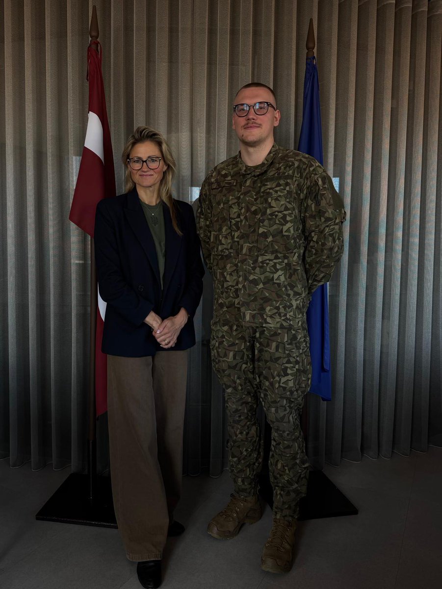 Šogad 23.augustā apritēs 34 gadi kopš pieņemts likums “Par Latvijas Zemessardzi”, tādējādi Latvijā oficiāli izveidojot brīvprātīgu militāru sabiedrības pašaizsardzības formējumu. Mēs ļoti lepojamies, ka NEPLP komandā ir Niklāvs - Latvijas valsts aizsardzības dienesta karavīrs! 🇱🇻