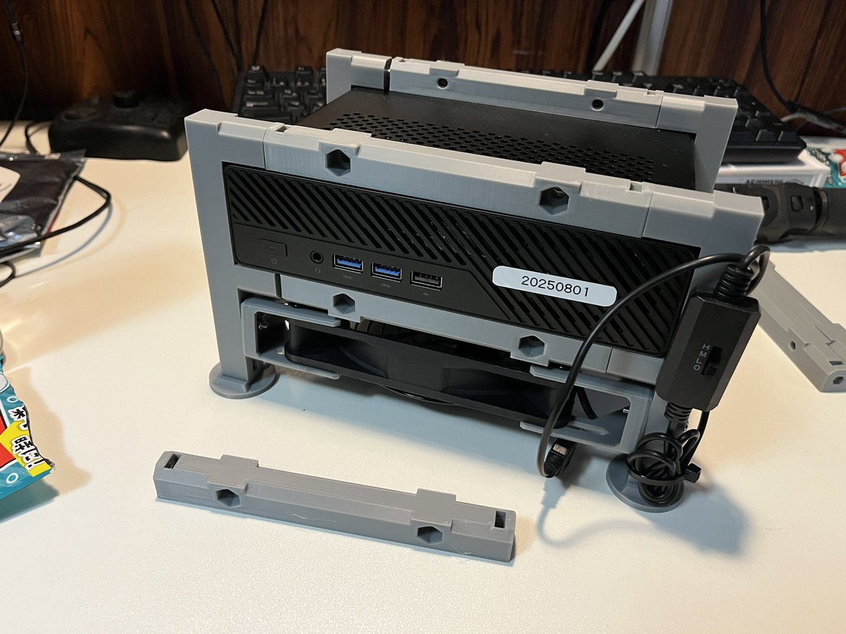 ハシゴを一部作りのしたので組み換え