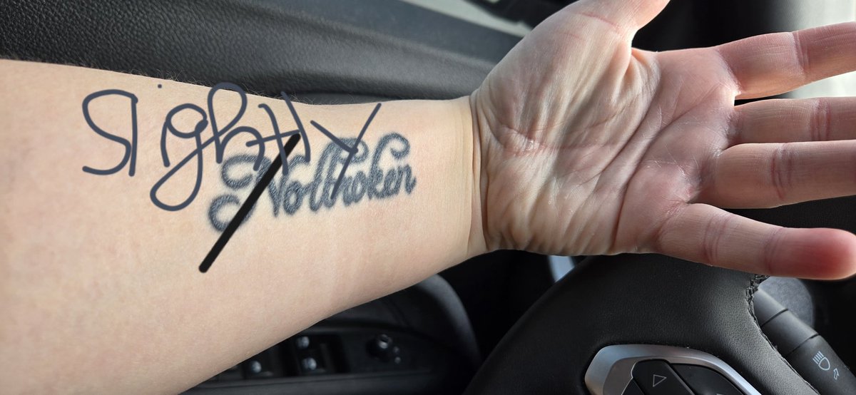 Time for a tattoo update. 🤣