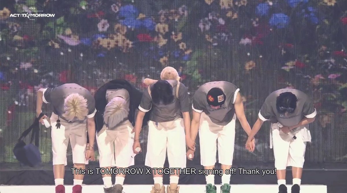 thank you for the concert ❤️

🫳🏻🫳🏻🫳🏻🫳🏻🫳🏻
🐰🦊🧸🐱🐧