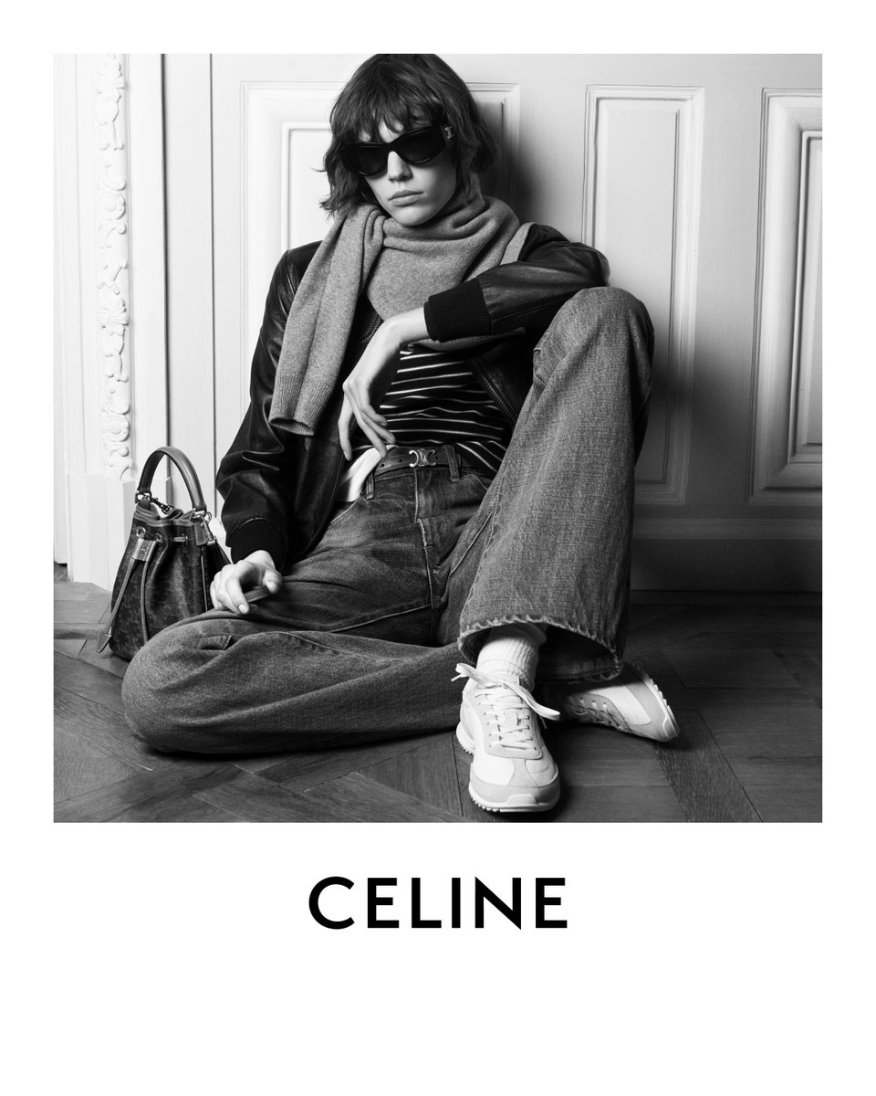 CELINE Fall, Part 2

A collection of signature daywear and curated accessories. Captured by the Maison in April 25.

CELINE Triomphe sunglasses

Available in store and on celine.com

#CELINE
#CELINEFALL