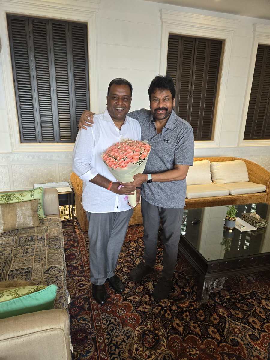 Dr.Rohin Reddy (@drcrohinreddy) on Twitter photo Many Happy Returns of The Day to one of the greatest person i have ever met ... His sweet gesture and positive approach made millions of fans across ... one and only #Megastar Padmabhushan Sri <a href="/KChiruTweets/">Chiranjeevi Konidela</a> garu . #Tollywood #JaiChiranjeeva Many Happy Returns of The Day to one of the greatest person i have ever met ... His sweet gesture and positive approach made millions of fans across ... one and only #Megastar Padmabhushan Sri <a href="/KChiruTweets/">Chiranjeevi Konidela</a> garu . #Tollywood #JaiChiranjeeva