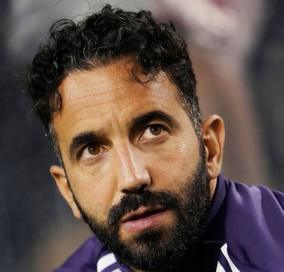 🔴🗣️-Amorim on Shaw and Mount:

"What is important is for them to help Manchester United to reach our goals. They are really, really very, very good players. They are experienced. They play a lot of matches.

"Mason Mount won the Champions League. Luke Shaw, I think I already