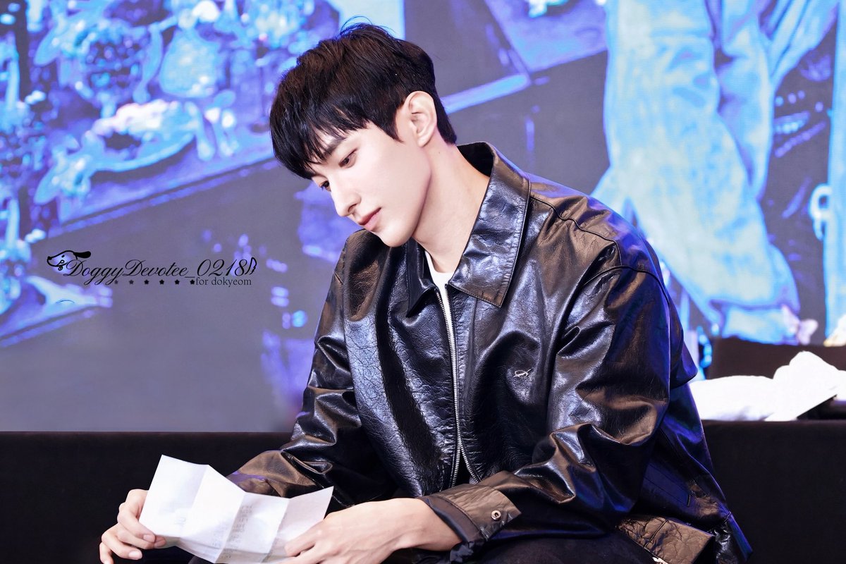 250821 YZY Beijing

#도겸 #DK #ドギョム 
#SEVENTEEN #세븐틴