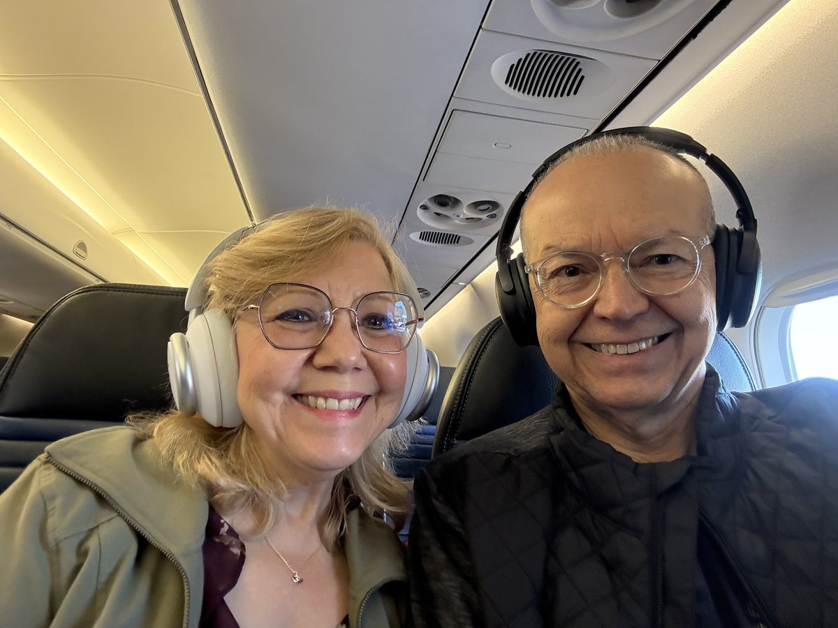 DrRRodriguez's tweet image. On our way to St. Louis for AOA Education Center Committee meeting #AOA #OM2025 #NJEyeDocs #optometricphysician