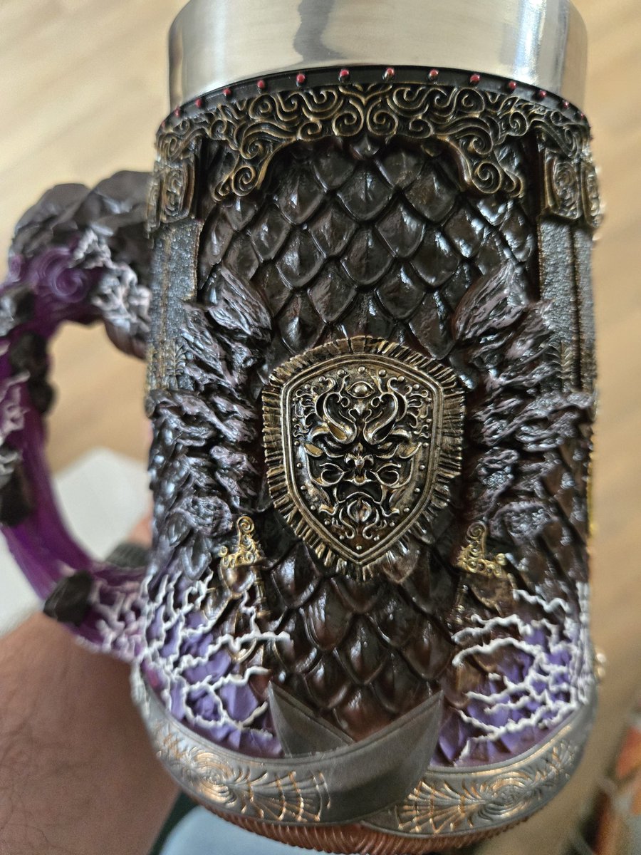 neroangelo34's tweet photo. Un des truc acheté hier a la gamescom/buy at gamescom yesterday #ELDENRING #StarscourgeRadahn #Gamescom25 #gamescom2025 https://t.co/BDauWnrig2