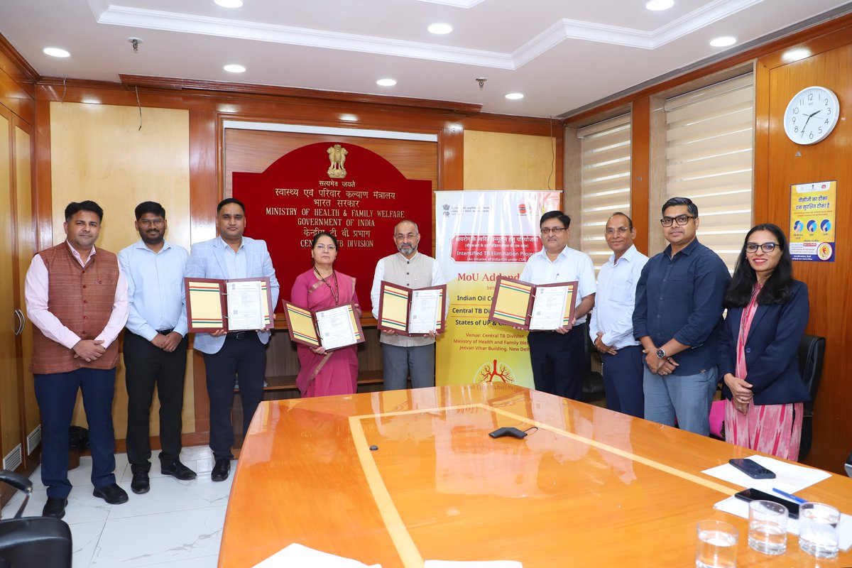 An addendum to the MoU between IOCL &amp; CTD was signed on 22 Aug 2025 in presence of STOs of Uttar Pradesh &amp; Chhattisgarh to intensify #TBMuktBharat efforts in UP &amp; Chhattisgarh. IOCL will provide Handheld X-Ray &amp;  Molecular Diagnostics.