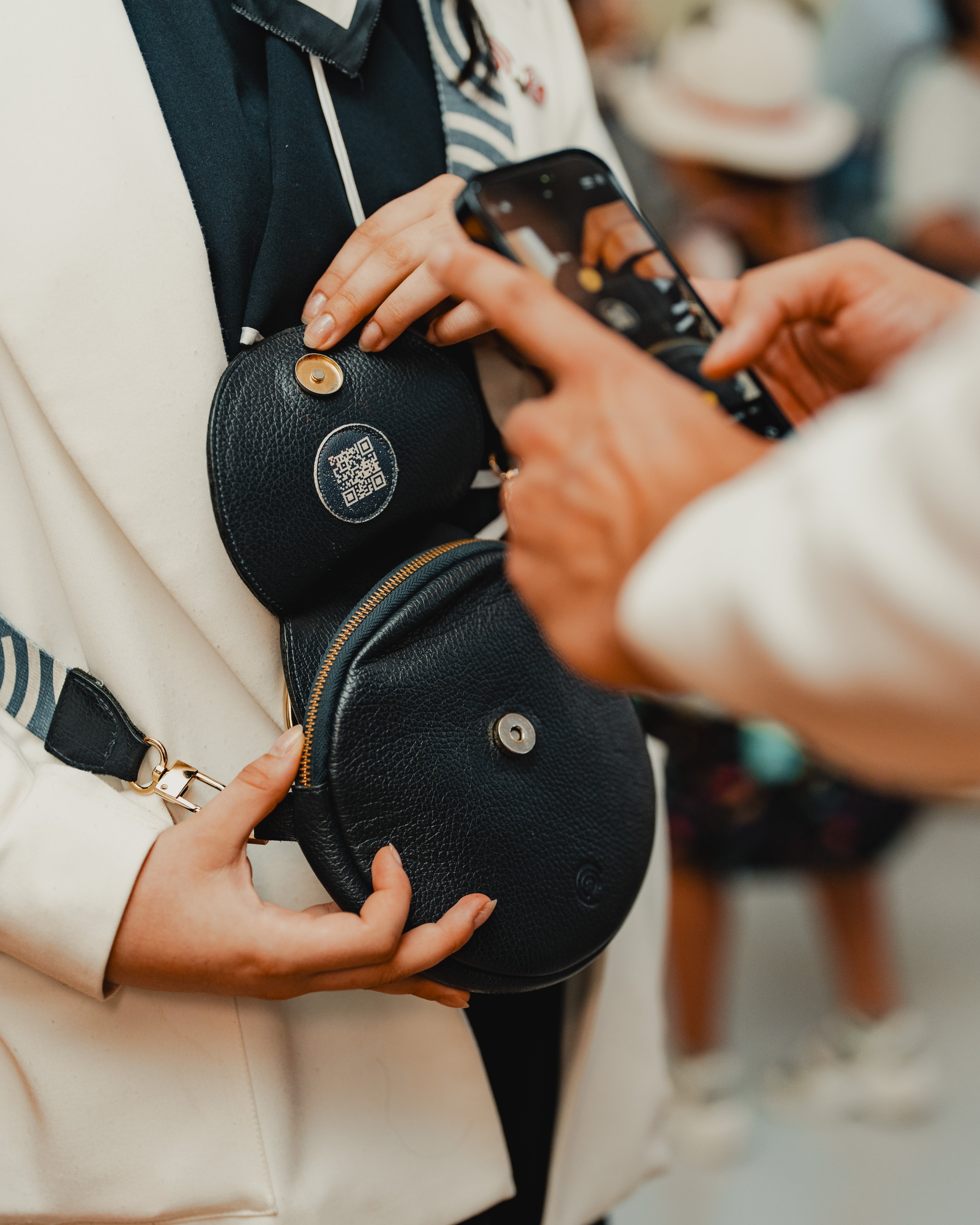 万博】ego ネイビー ラウンド型ショルダーバッグ ポーランド 万博】ego