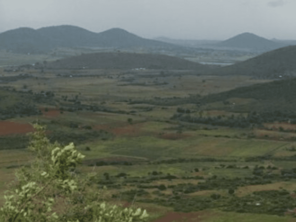 MiningReview's tweet photo. @PerseusMining  signs key agreements with Tanzania to advance the US$524M Nyanzaga Gold Project.

Read: https://t.co/Ii5Q8flusQ

#PerseusMining #NyanzagaGold #TanzaniaMining #GoldDevelopment #MiningAgreements #AfricaMining https://t.co/1G0GSbwPLN