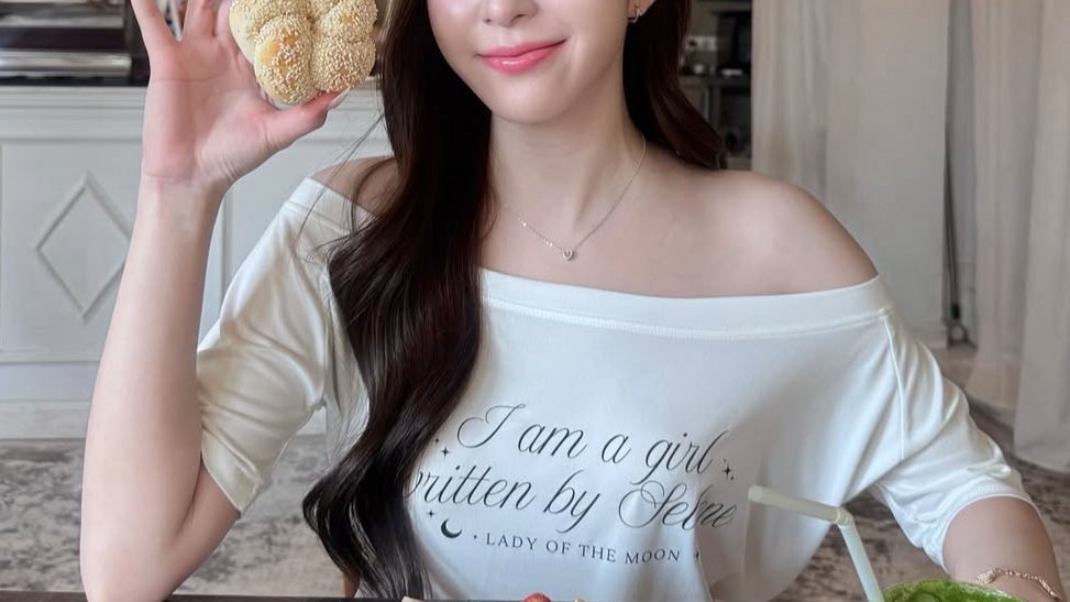 🍨 tweet media