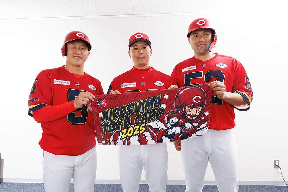 カープ ファビアン選手 アメフト風ユニフォーム Lサイズ カープ ファビアン選手 アメフト風ユニフォーム Lサイズ