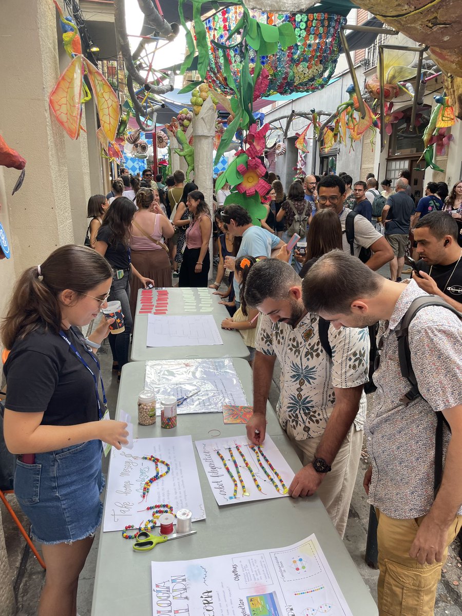 Laura González Rodelas (@lauuragon) on Twitter photo On Wednesday we were in the streets of Gracia ( #44perill ) doing a workshop about biology and evolution. Thanks to the organizers for everything, we had a great time!😊🧬 #ESEB2025 <a href="/LCATMon/">LaCiènciaAlTeuMón</a> On Wednesday we were in the streets of Gracia ( #44perill ) doing a workshop about biology and evolution. Thanks to the organizers for everything, we had a great time!😊🧬 #ESEB2025 <a href="/LCATMon/">LaCiènciaAlTeuMón</a>
