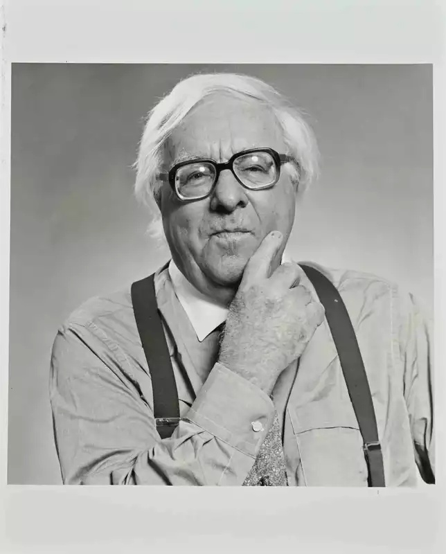 raybradbury's tweet photo. Ray Bradbury would’ve turned 105 today. Still iconic. Still shaping imaginations.

Happy Birthday Ray Bradbury. https://t.co/X46Jfv7Be6