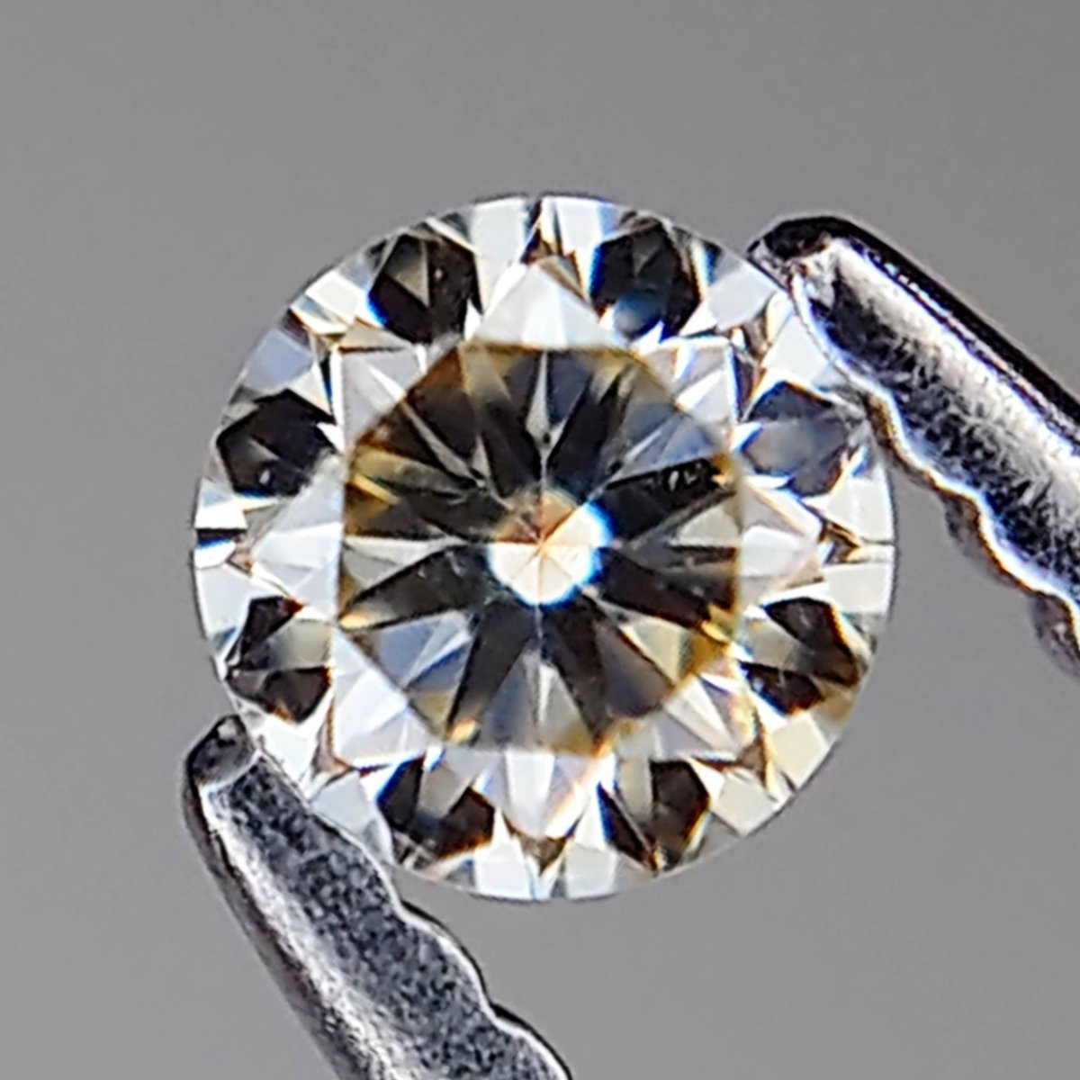 ✨第125回 #プレゼント企画 💎✨

✨ダイヤルースを各1名様(計2名様)にプレゼント🎶

✨応募方法
・このツイートをリツイート&amp;通知ON
・【通知ONしているのが確認出来るスクショをリプに貼って応募完了】

✨締切
8/30 22時♪

✨当選者はツイート＆DMでお知らせ♪