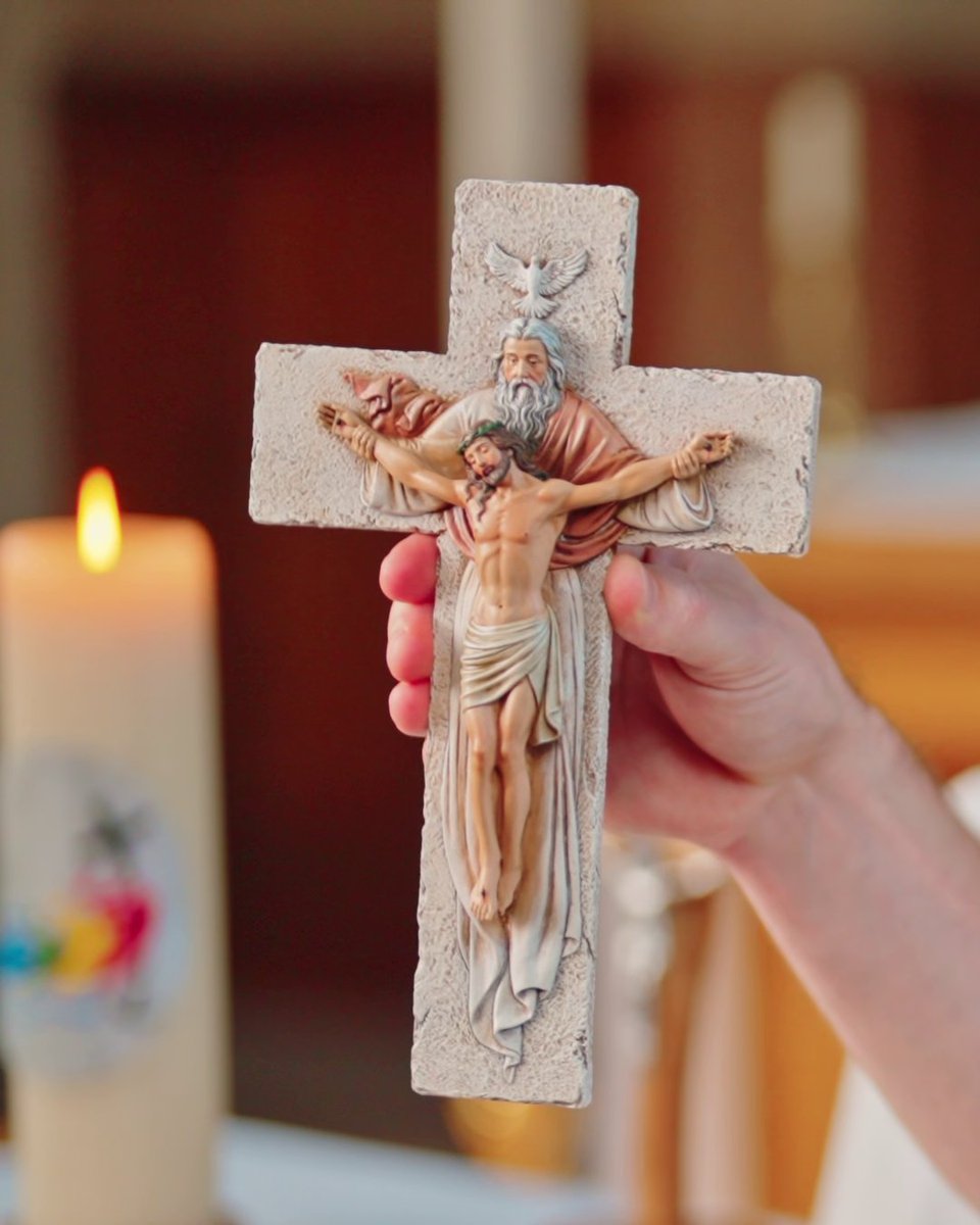 Children are deeply visual. A candle, chalice, cross, or even five loaves &amp; two fish help them connect the Gospel to something real. Symbols aren’t props — they’re tools that invite wonder &amp; help young hearts engage with God’s love.
#Mark10Mission #Catholic #Symbols