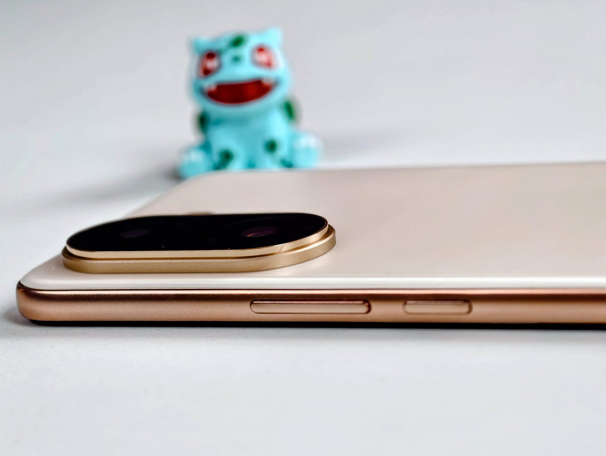 This is the vivo T4 Pro 🤩
Loved the color 💛
Will post the camera samples and other findings in the coming days.