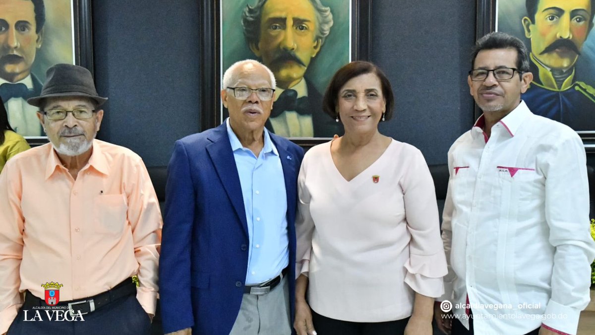 En el salón de sesiones de la Alcaldía Vegana se impartió la conferencia “La Vega y su rol en la Guerra de la Restauración”, a cargo del investigador Alfredo Rafael Hernández.
Un espacio para resaltar la identidad y el valor histórico de nuestro pueblo.

#LaVega #RestauraciónDom