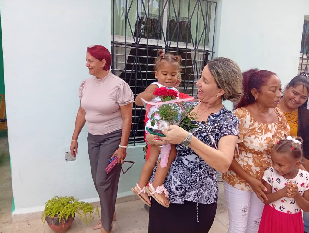 Se asegura en la provincia #CiegodeAvila el Inicio del Curso Escolar 2025-2026 para una #EducaciónDeCalidad #EducaciónCiegodeAvila #CubaMined #CiegodeAvila #LatirAvileño <a href="/CalderonPineiro/">Luis Enrique Calderón</a> <a href="/naimatrujillob/">Naima Ariatne Trujillo Barreto</a> <a href="/AlfreMenendez/">Alfre Menendez</a> <a href="/JHGcasanova/">julio Heriberto Gómez Casanova</a> <a href="/yuslayvis/">AlejandraYBG</a> <a href="/MadeleysL/">Madeleys Sánchez Llanes</a> @marlenTriana <a href="/DiazCanelB/">Miguel Díaz-Canel Bermúdez</a>