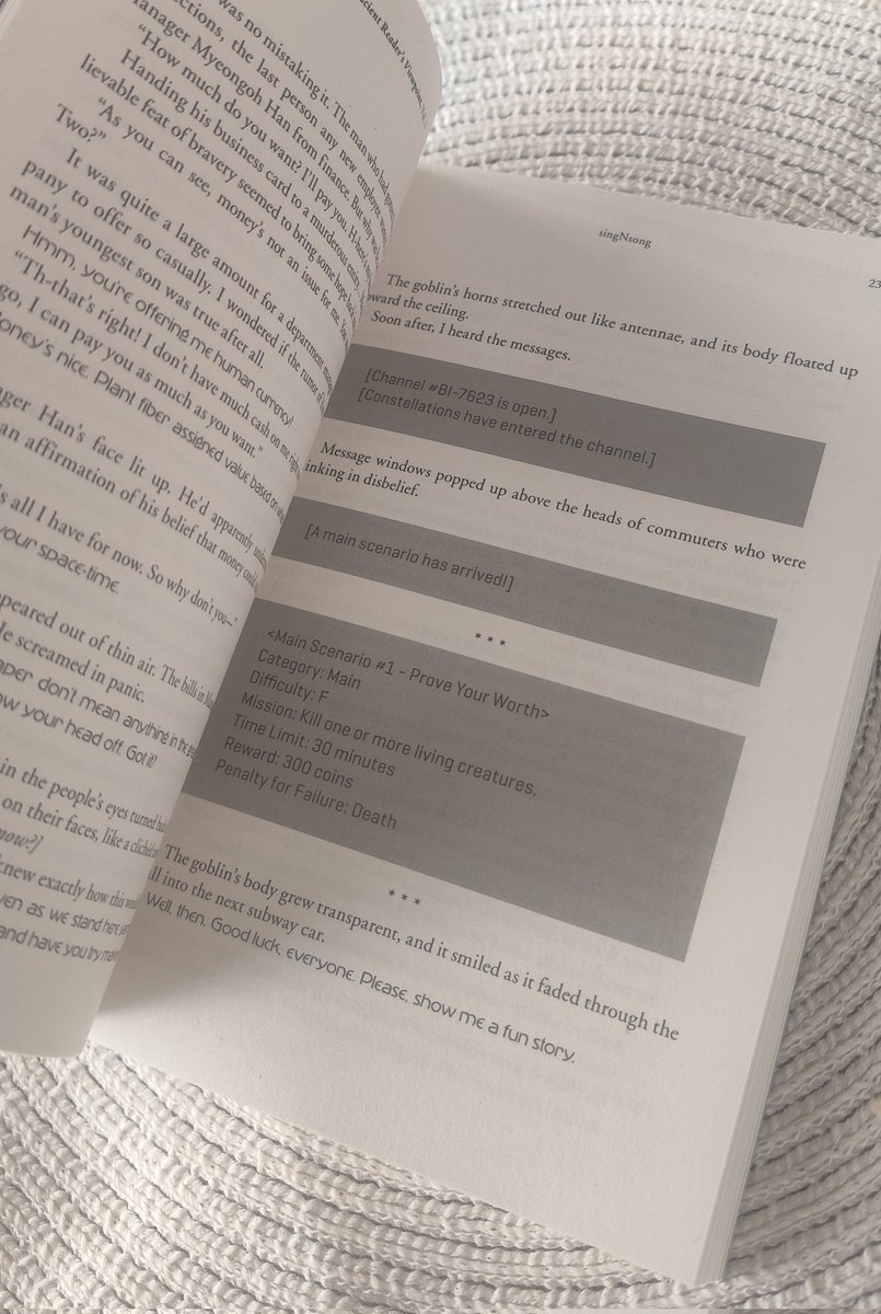 Buenas! Espero que tengáis un buen finde! 😈🔥 

Este mes sólo subiré a YT el noticiario de agosto (en principio el sábado que viene) y creo que va a ser muy interesante 👀

Mi plan de este finde no pinta mal... me leeré el 1er vol de ORV y estoy hypeadísimo  por vuestra culpa 🔪