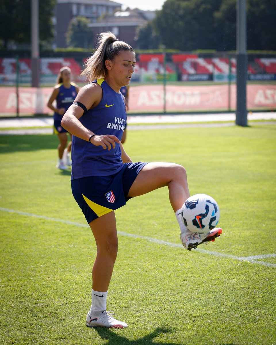 Atlético de Madrid Femenino (@atletifemenino) on Twitter photo 🆗 ¡La mejor noticia del día!🥳
<a href="/CarmenMenayo/">Carmen Menayo</a> ha recibido el alta médica y está disponible para el #AtletiBenfica 👏 🆗 ¡La mejor noticia del día!🥳
<a href="/CarmenMenayo/">Carmen Menayo</a> ha recibido el alta médica y está disponible para el #AtletiBenfica 👏