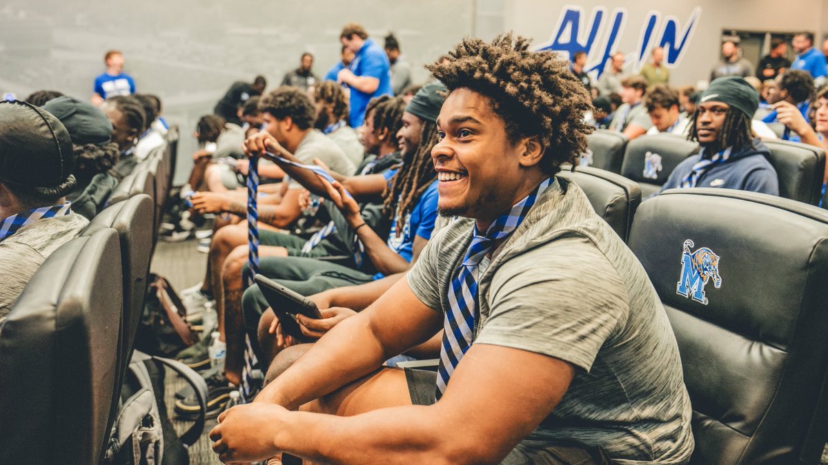 Tiger Walk ready 👔
See you all in 8️⃣ days!

#ALLIN | #GoTigersGo

🎟️ gotigersgo.me/FB25SingleTix
