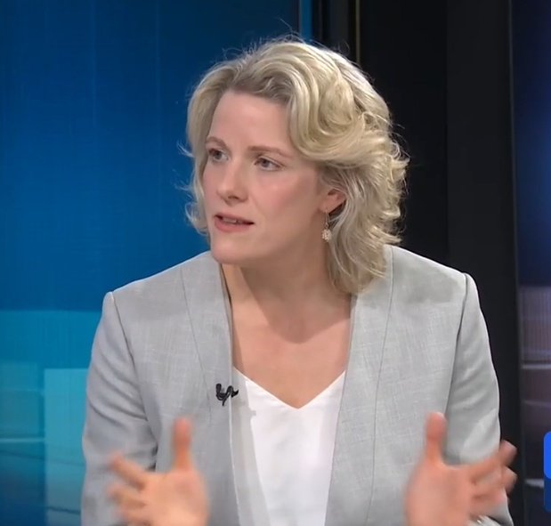 Satisfying to see Clare O'Neil flatten Karvelas' flimsy defence of Ted O'Brien's roundtable clash with Jim Chalmers, framed as "people can disagree on policy!":

"We've got leaders coming from every corner of Australia. It's not the place for politics." #AfternoonBriefing #auspol